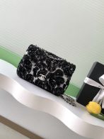 シャネル ブラックフローラル スパンコール フラップバッグ コピー 圧倒的な再現度 高級感仕上げ 丁寧な縫製 追跡可能 チェーンショルダー
