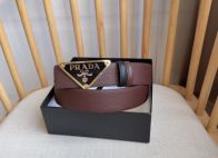 プラダ ロゴバックル ベルト 2025新作 ブラウンレザー 高級レベル仕様 精密ディテール 職人技術再現 偽物 レビュー高リピ率 人気モデル