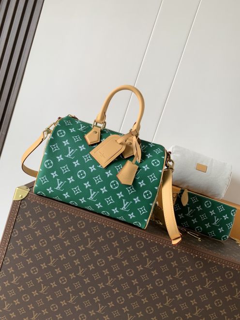 ルイ・ヴィトン スーパーコピー スピーディ グリーンモノグラム 2025新作 高再現度 高級感仕上げ 精密ディテール 安心サイト 実店舗運営 本革使用 数量限定入荷