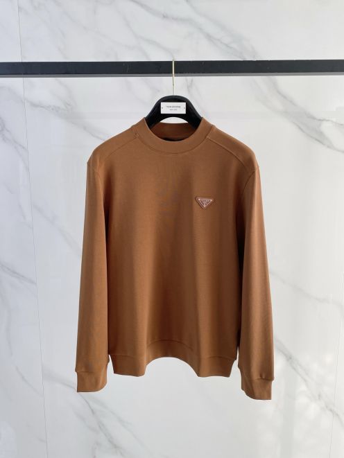 プラダ コピー 2025新作 ブラウン 定番クルーネックスウェット 高再現度 高評価 口コミ多数 職人技術再現 安心サイト