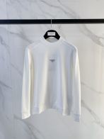 プラダ 偽物 2025新作 ホワイト 浮彫ロゴ 定番クルーネックスウェット 高再現度 高評価 安心サイト 実店舗運営