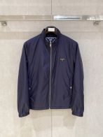 プラダ ブランド コピー 定番ナイロンジャケット 高級感仕上げで洗練された人気モデル 追跡可能で安心の高品質アウター