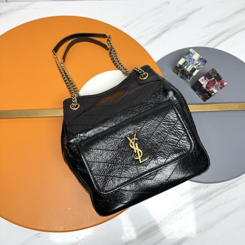サンローラン チェーンバッグ 優良サイト 2025新作 高品質 上質感 丁寧な縫製 高再現度 レビュー高リピ率 ブラック&times;ゴールド金具