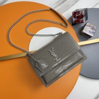 サンローラン チェーンバッグ 激安屋口コミ 2025新作 高品質 上質感 丁寧な縫製 高再現度 安心サイト グレイ クロコ型押し