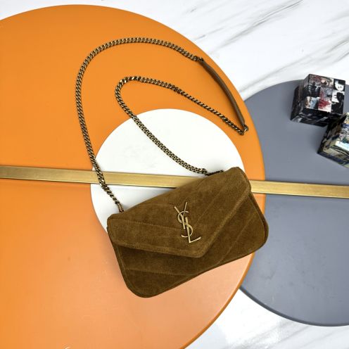 サンローラン スーパーコピー 優良サイト 2025新作 キャメルスエードキルトバッグ 圧倒的な再現度と精密ディテール 高級感仕上げ 発送保証 追跡可能