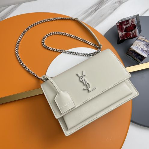サンローラン n級 2025新作 ホワイトチェーンバッグ 高再現度と精密ディテール 上質感ある高級レベル仕様 発送保証 追跡可能 安心サイト