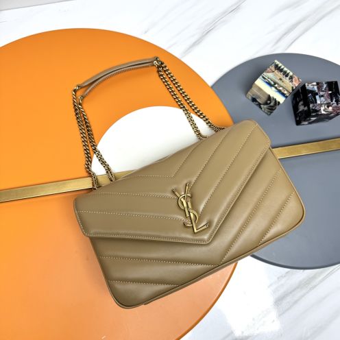 サンローラン 偽物 バレない再現度 2025新作 キャメルベージュキルトバッグ 高再現度 精密ディテール 高級レベル仕様 圧倒的完成度 発送保証 追跡可能