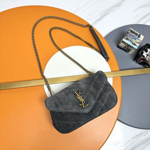 サンローラン 格安 2025新作 キルトスエードチェーンバッグ 圧倒的な再現度と精密ディテール 細部まで忠実な高級感仕上げ 発送保証 追跡可能 安心サイト