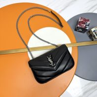 サンローラン n級 2025新作 ブラックキルトレザーバッグ 高再現度の精密ディテール 高級レベル仕様 圧倒的な再現度 発送保証 追跡可能 安心サイト