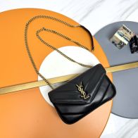 サンローラン 偽物 2025新作 ブラックキルトレザーバッグ 精密ディテールと高級レベル仕様 圧倒的な再現度 高級感仕上げ 発送保証 追跡可能