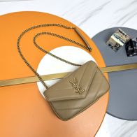 サンローラン 偽物 バレない再現度 2025新作 ライトベージュキルトバッグ 高級レベル仕様と精密ディテール 細部まで忠実な仕上げ 発送保証 追跡可能