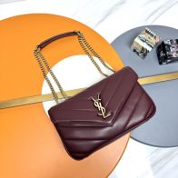 サンローラン 激安屋口コミ 2025新作 ボルドーキルトレザーバッグ 高再現度の精密ディテール 高級レベル仕様 圧倒的な再現度 発送保証 追跡可能