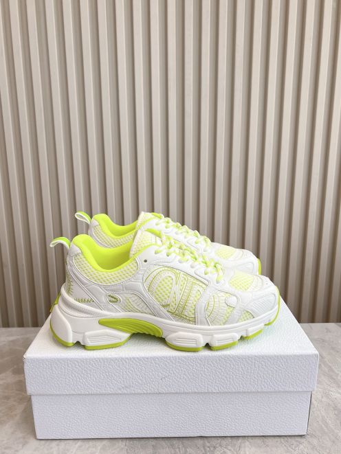 ディオール スーパーコピー 優良サイト 2026新作 ダッドスニーカー 新作カラー 高再現度 精密ディテール 本革使用 高品質 安心サイト 追跡可能 発送保証