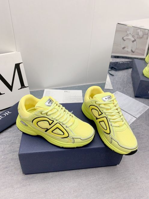 ディオール 激安 2026新作 スニーカー ビビッドイエロー配色 高再現度 立体構造 本革使用 存在感抜群 安心サイト 追跡可能 発送保証