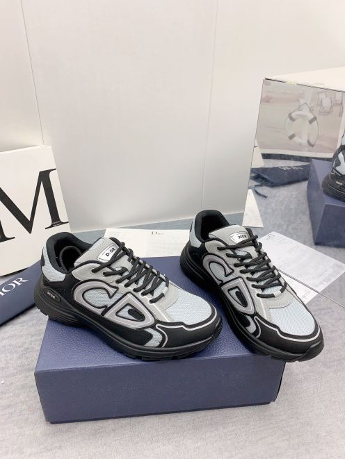 ディオール 格安 2026新作 スニーカー ブラックグレー配色 高再現度 精密ディテール 本革使用 高品質 安心サイト 追跡可能 発送保証