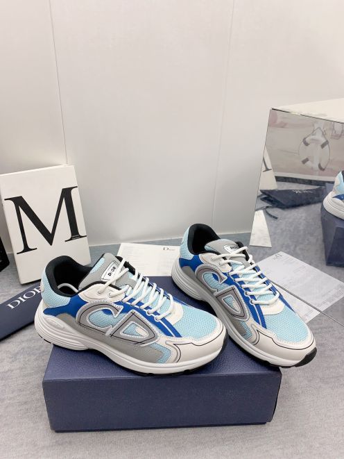 ディオール スーパーコピー 2026新作 スニーカー 新作ブルー配色 高再現度 精密ディテール 本革使用 高品質 安心サイト 追跡可能 発送保証