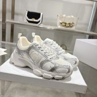 ディオール 偽物 バレない再現度 2026新作 ダッドスニーカー 定番シルバー 高再現度 精密ディテール 本革使用 安心サイト 追跡可能 発送保証