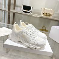 ディオール ブランド コピー 安全通販 2026新作 ダッドスニーカー 定番ホワイト 高再現度 精密ディテール 本革使用 安心サイト 追跡可能 発送保証