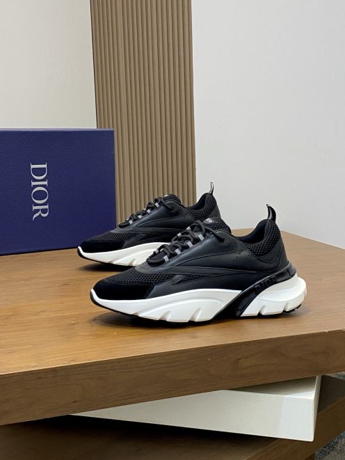 ディオール スニーカー 定番ブラック 高再現度 偽物 見分けにくい仕上げ 精密ディテール 本革使用 安心サイト 日本倉庫 発送保証