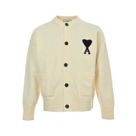 アミ パリ ブランド コピー アイボリー ハートA刺繍 ニットカーディガン 2026新作 高評価 口コミ多数 快適な着心地 高再現度 丁寧な縫製 安心サイト