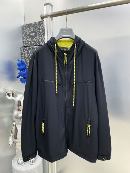 フェンディ 2026新作 高品質 フーデッドジャケット 格安 高再現度 精密ディテール 快適な着心地 安心サイト