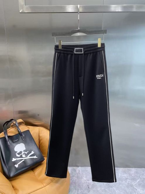 フェンディ 2026新作 高品質 トラックパンツ ブランド コピー 高再現度 サイドライン 丁寧な縫製 安心サイト