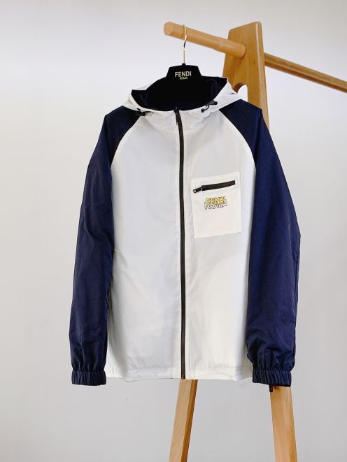 フェンディ 2026新作 高品質 フーデッドジャケット スーパーコピー 優良サイト 高再現度 配色デザイン 丁寧な縫製 安心サイト