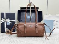 プラダ 高再現度 優良サイト 2026新作 定番レザーハンドバッグ 高評価 本革使用 精密ディテール 安心サイト