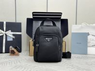 プラダ ナイロン ミニ バックパック n級 2026新作 高再現度 精密ディテール 本革使用 安心サイト 即納対応