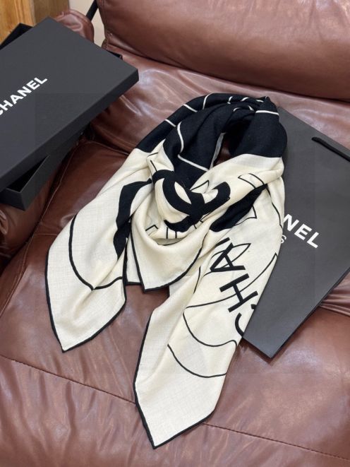 シャネル 偽物 2026新作 定番ロゴストール 高評価 口コミ多数 高再現度 上質感 丁寧な縫製 安心サイト