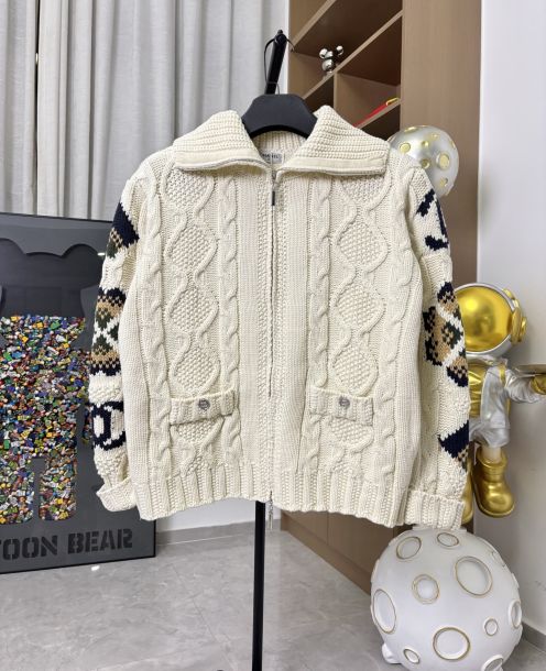 シャネル 優良サイト 2026新作 定番ニットジャケット 高評価 口コミ多数 高再現度 丁寧な縫製 通気 快適な着心地 安心サイト 実店舗運営