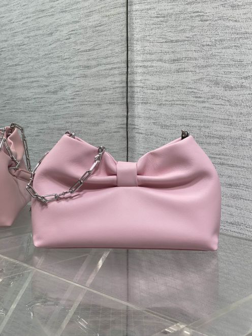 ディオール ボウデザイン チェーンバッグ 2026新作 本革使用 高再現度 精密ディテール 丁寧な縫製 上質感 安心取引 発送保証 激安