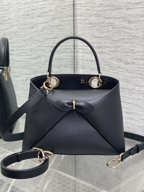 ディオール リボンモチーフ2WAYトートバッグ 2026新作 ブラック 定番モデル 高再現度コピー 安全通販 高品質本革使用 精密ディテール 即納対応