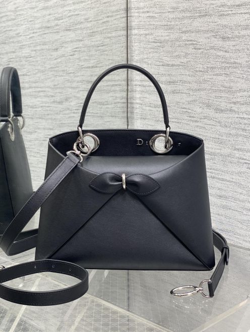 ディオール リボンモチーフ2WAYトートバッグ 2026新作 ブラック 定番モデル 高再現度格安 高品質本革使用 安心サイト 精密ディテール 即納対応