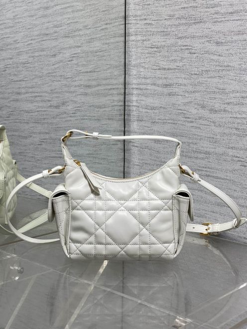 ディオール ミニキルティング2WAYショルダーバッグ ホワイト 高再現度 スーパーコピー 上質レザー質感 丁寧な縫製 安心取引