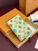 ルイ・ヴィトン 2026新作 定番 マルチカラー名片夾 偽物 バレない再現度 高評価 精密ディテール 正確な刻印 高品質本革使用 安心サイト