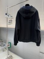 プラダ コピー フーデッドジャケット 高再現度モデル 丁寧な縫製 上質感漂う シンプルデザイン 快適な着心地 人気定番