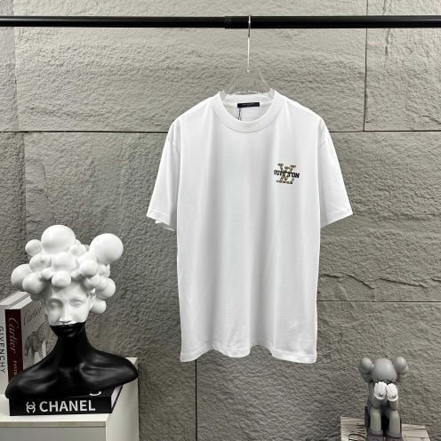 ルイヴィトン 2026新作 半袖Tシャツ コピー 安全通販 高再現度 職人技術再現 品質管理徹底 安心の日本倉庫 追跡可能 通気 快適な着心地 男女兼用