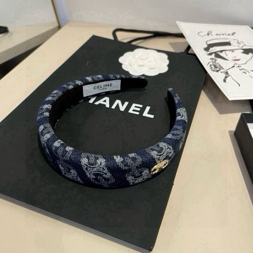 セリーヌ デニムロゴヘアバンド 2026新作 スーパーコピー 高評価 口コミ多数 精密ディテール リアル質感再現 上質感仕上げ 安心の日本倉庫