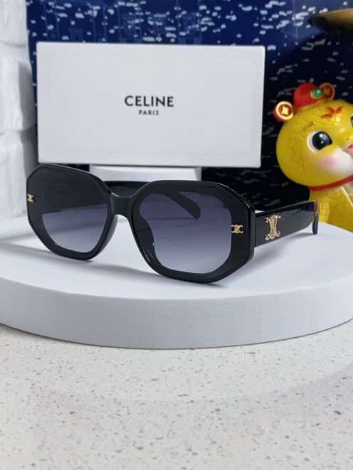 セリーヌ トリオンフスクエアサングラス 2026新作 本物級コピー 高評価 リピーター多数 高級感仕上げ 精密ディテール 安心サイト