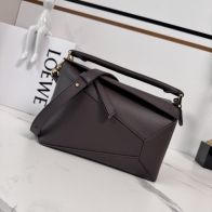 ロエベ Puzzle ハンドバッグ 2026新作 スーパーコピー 高評価レビュー多数 高再現度レザー仕上げ 精密ディテール 安心サイト 日本倉庫発送保証