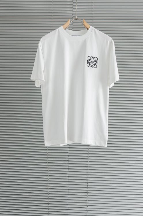 2026新作 ロエベ アナグラムTシャツ 激安屋口コミ 高品質 通気 男女兼用 夏服 快適な着心地 シンプルデザイン 精密刺繍 人気モデル