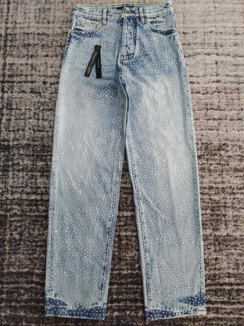 2026新作 アミリ デニムパンツ 激安モデル 高再現度 精密ディテール 通気 男女兼用 快適な着心地 高級感仕上げ 安心の日本倉庫 ユーザー満足保証