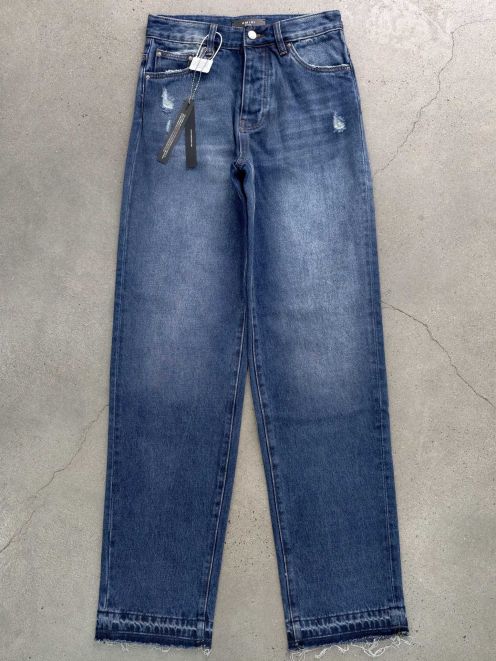 2026新作 アミリ デニムパンツ ブランド コピー 高再現度 職人技術再現 通気 男女兼用 快適な着心地 精密ディテール 安心の日本倉庫 レビュー高リピ率