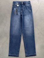 2026新作 アミリ デニムパンツ ブランド コピー 高再現度 職人技術再現 通気 男女兼用 快適な着心地 精密ディテール 安心の日本倉庫 レビュー高リピ率