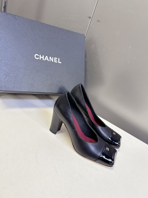 シャネル 2026新作 レディースパンプス 本革使用 精密ディテール 高級感仕上げ 職人技術再現 安心サイト 激安 エレガントヒール