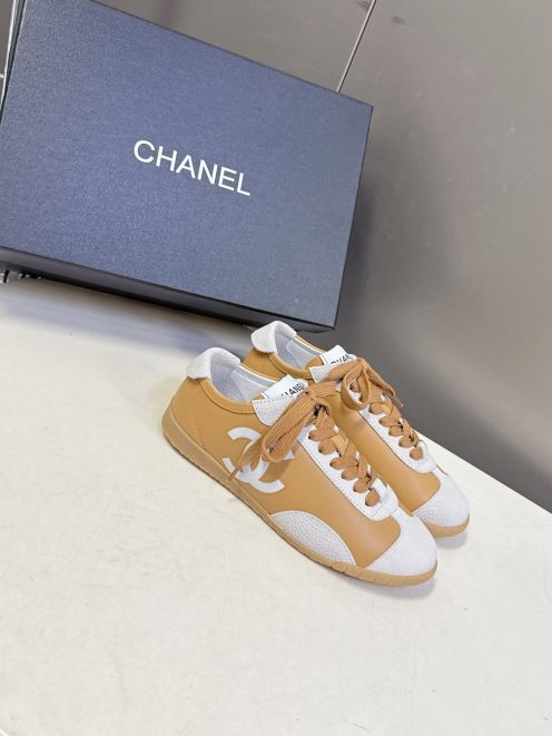 シャネル 2026新作 レディーススニーカー 本革使用 高級感仕上げ 精密ディテール 高再現度 安心の日本倉庫 レビュー高リピ率 スーパーコピー