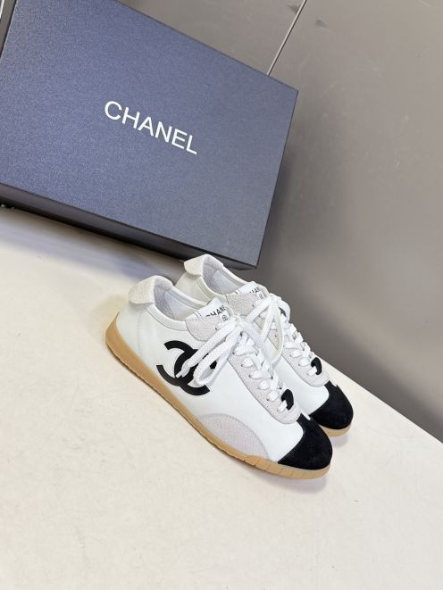 シャネル 2026新作 レディーススニーカー 本革使用 精密ディテール 高級感仕上げ 高再現度 長年の実績 安心サイト 芸能人愛用 カジュアルシューズ