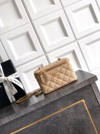 シャネル スーパーコピー キルティングレザーミニバニティバッグ チェーンショルダーデザイン 発送保証