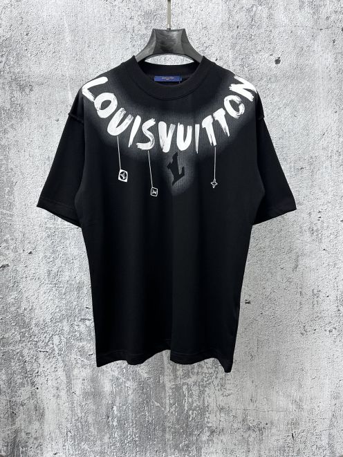 ルイヴィトン 格安 半袖Tシャツ グラフィックロゴプリント ストリートデザイン 肌触り良好